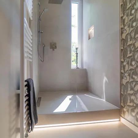 Newsha Signature شقة إسن